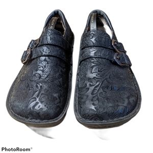 ALEGRIA Black Embossed Leather Clogs Sz 36